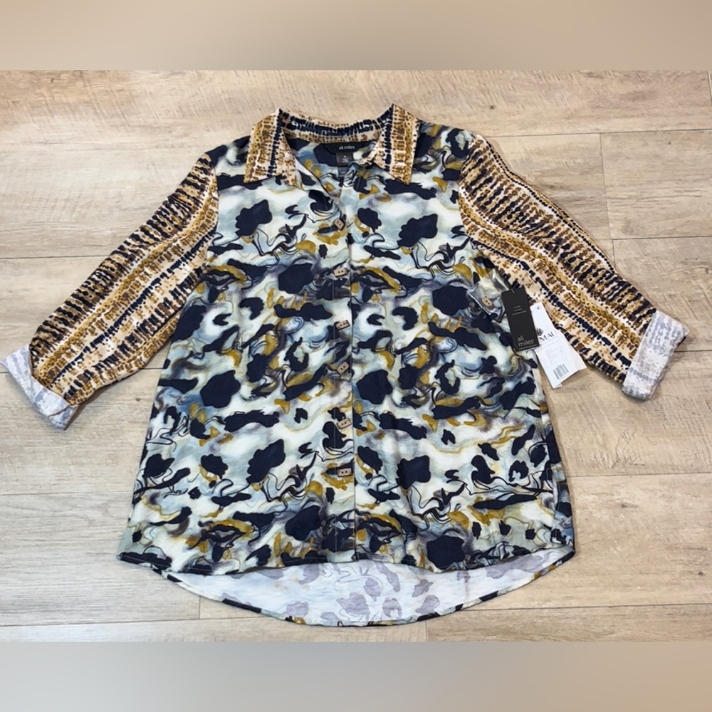 NWT Ali Miles Women’s Front Button Abstract Print Rolled Cuffs Tunic Top Size M